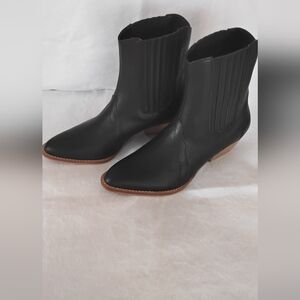 Womens Arider Eleanor Black Leather Western Ankle Boots